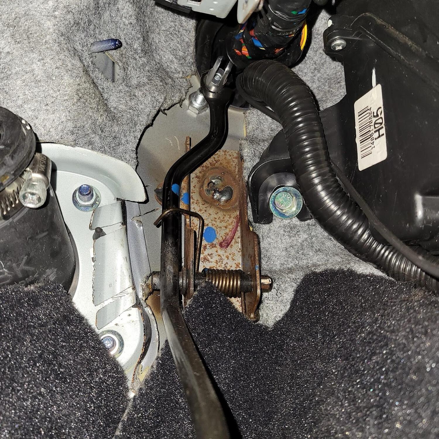 Cable throttle pedal mounted at firewall
